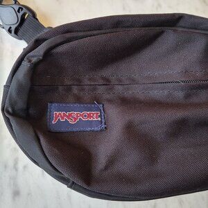 JANSPORT 2  COMPARMENTS ZIPS WAIST FANNY PACK BLACK NYLON ADJUSTABLE STRAP
